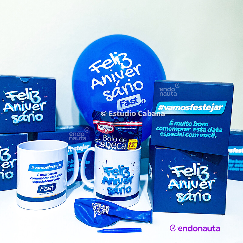 Kit Assopre Velinhas Caneca brinde aniversário do colaborador com caneca e bolo